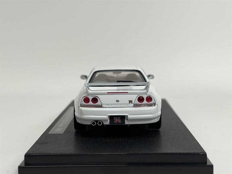 Nissan Skyline GTR R33 V Spec 1995 White 1:43 Ebbro 44186