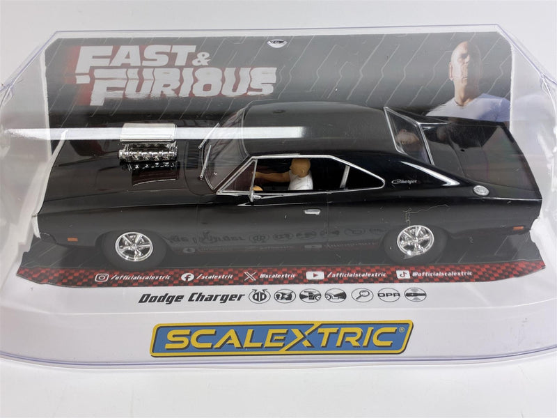 Fast and Furious Doms Dodge Charger Slot Car 1:32 Scale Scalextric C4573