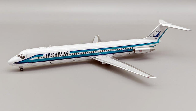 Republic DC-9-50 N784NC With Stand 1:200 Scale IF951YX0924