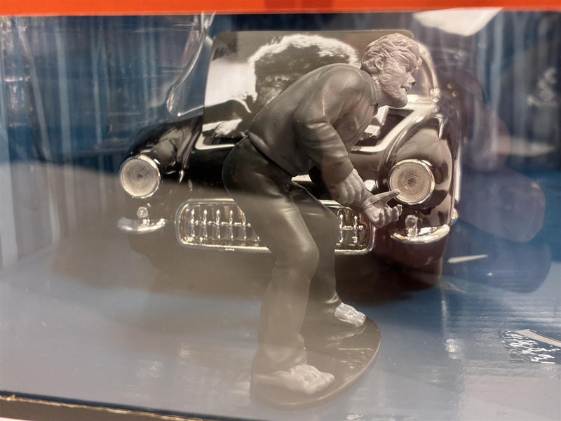 The Wolfman Figure and 1957 Chevrolet Corvette 1:24 Jada 32195