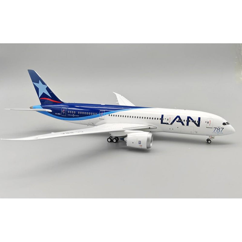Lan Airlines Boeing 787-8 Dreamliner CC-BBA Stand 1:200 Inflight200 IF788LAN001
