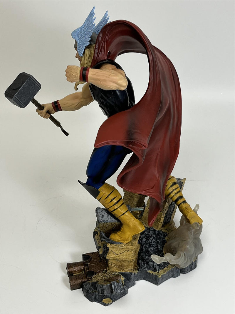 The Classic Mighty Thor 10 Inch Gallery Diorama Diamond Select JUL212511