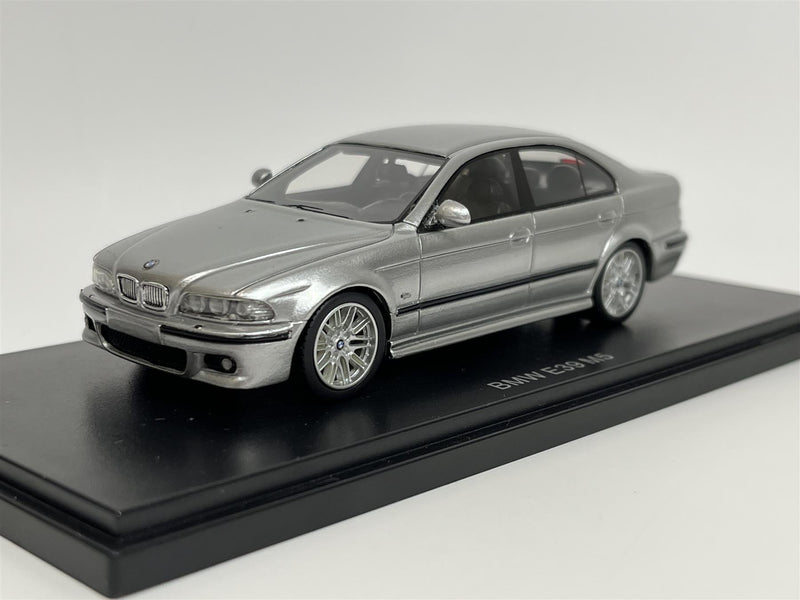 BMW M5 E39 Silver 1:43 Scale Neo 49583