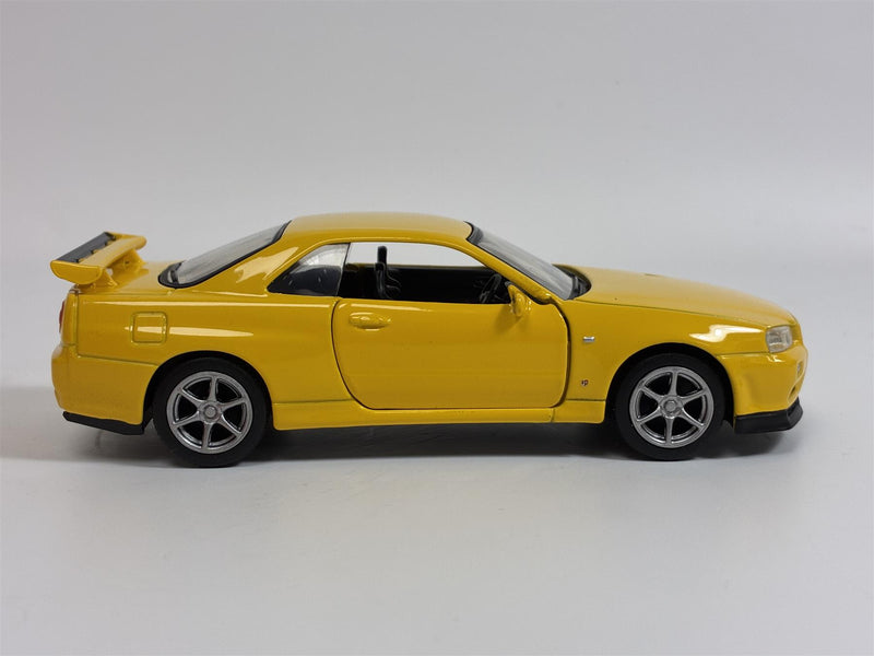 Nissan GT R34 V Spec II RHD Yellow 1:36 Scale Tayumo 36115217