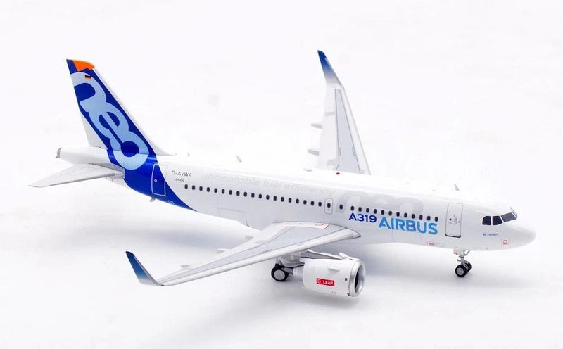 Airbus A319-151N D-AVWA With Stand 1:200 Scale Inflight200 IF319HNEO