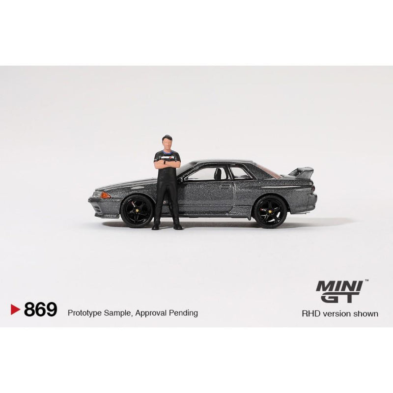 Nissan Skyline GT-R R32 Gunmetal with Matsuda Figure 1:64 Mini GT MGT00869R