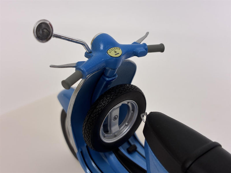 Vespa 125 Primavera Blue Metallic 1:18 Scale Norev 182100