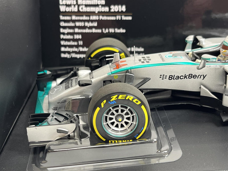 Lewis Hamilton Mercedes AMG Petronos W05 WC 2014 F1 1:18 Minichamps 186140044