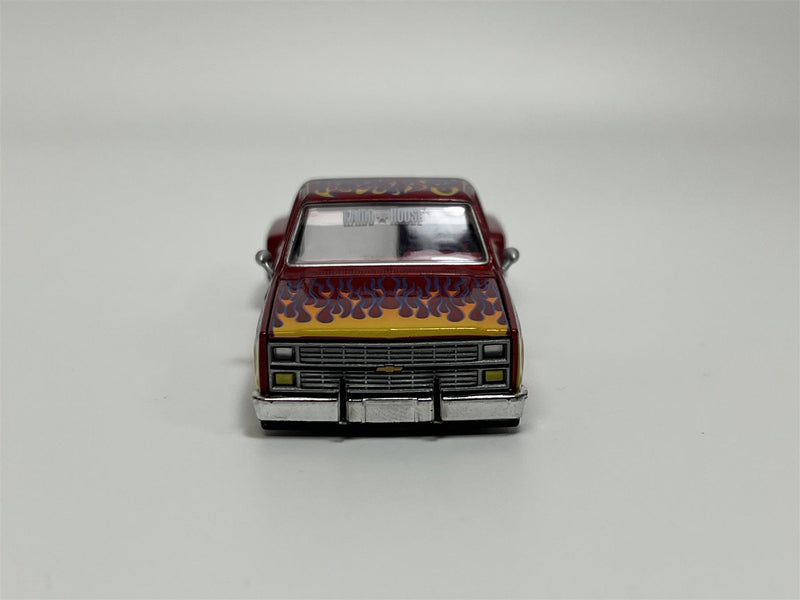 Chevrolet Silverado Dually On Fire V1 1:64 Kaido House Mini GT KHMG127