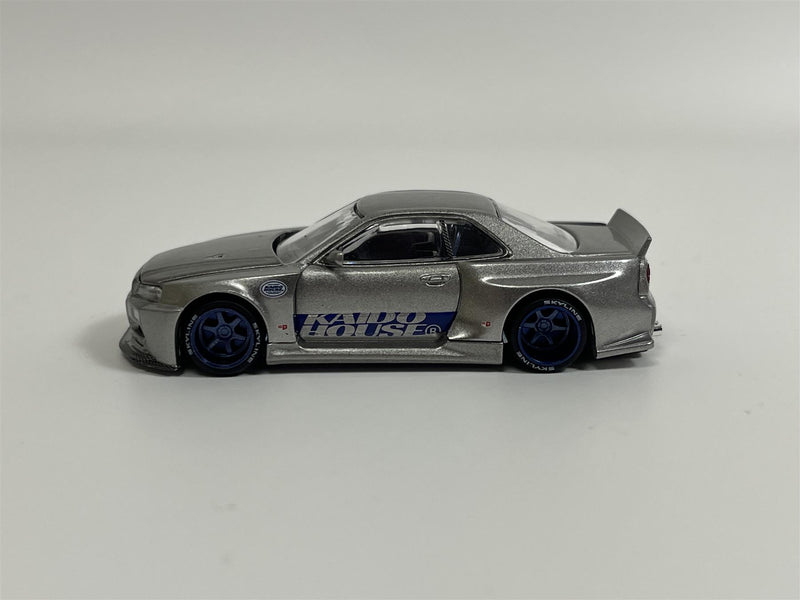 Nissan Skyline GT R R34 Kaido Works Shinjuku V1 1:64 Mini GT KHMG143