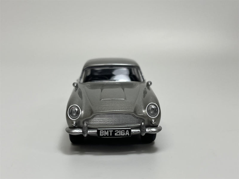 James Bond 007 Aston Martin DB5 Silver Birch  1963 1:43 Scale Norev 270523