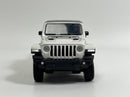 Jeep Grand Cherokee White LHD Light and Sound 1:32 Scale Tayumo 32170011