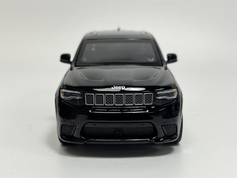 Jeep Grand Cherokee Pull Back & Go Black LHD 1:36 Scale Tayumo 36170210