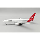 Qantas Boeing 767-238/ER VH-EAJ With Stand 1:200 Inflight200 IF762QF0525