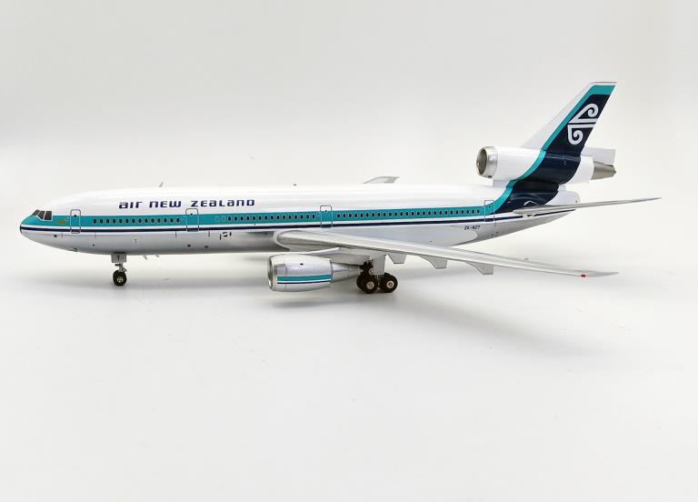 Air New Zealand McDonnell Douglas DC-10-30 ZK-NZT With 1:200 IFDC10ZK0323P