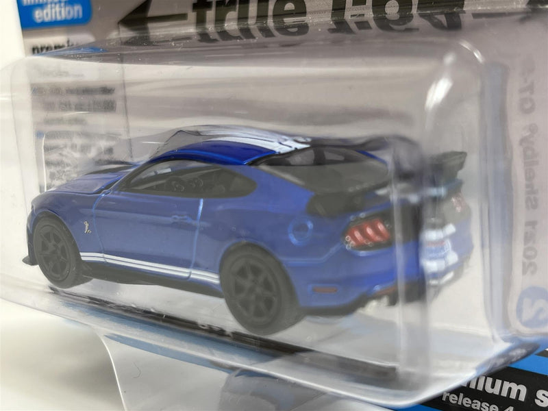 2021 Shelby GT500 Carbon Fibre Track Pack Velocity Blue 1:64 Autoworld AW64382A