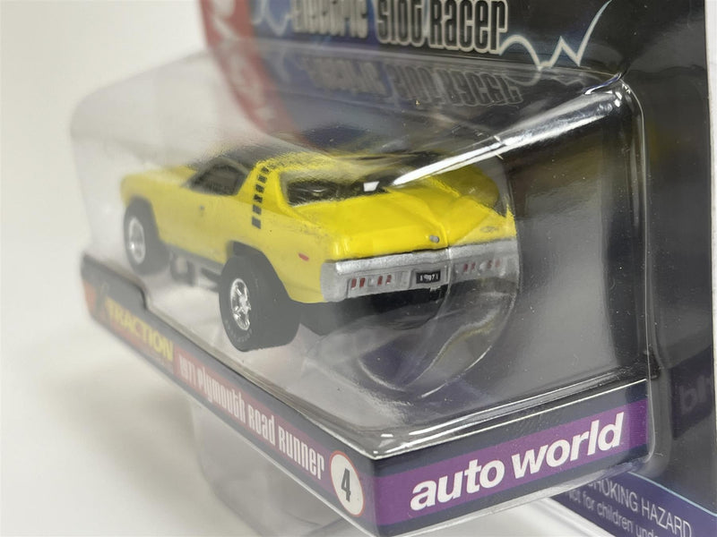 1971 Plymouth Road Runner Yellow X Traction Flame Throwers HO Scale Auto World SC366-4