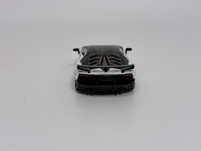 Lamborghini Aventador SVJ 63 Bianco Asopo White RHD 1:64 Mini GT MGT00842R