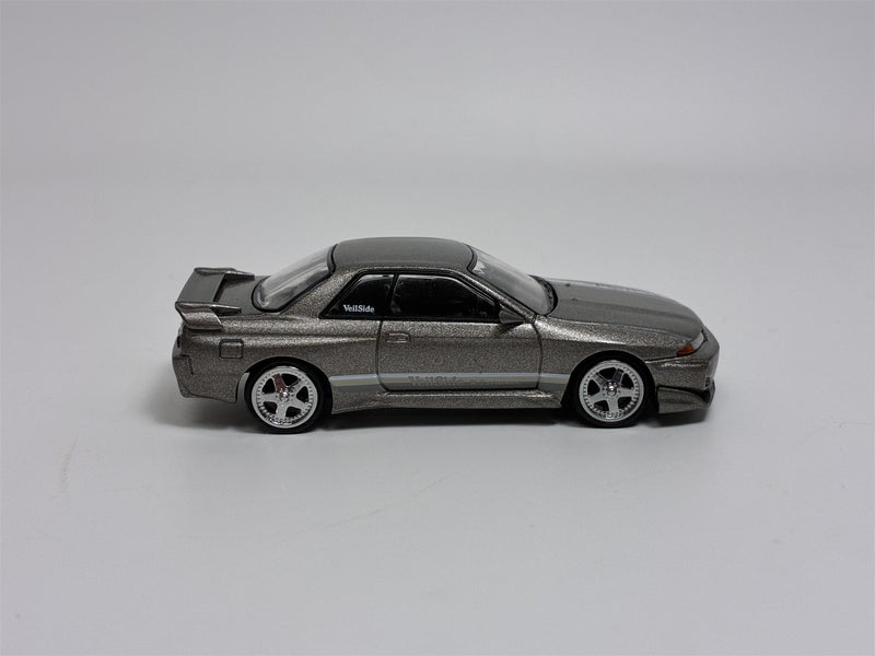 Nissan Skyline GTR R32 VeilSide Combat C1 Grey RHD 1:64 Mini GT MGT00971R