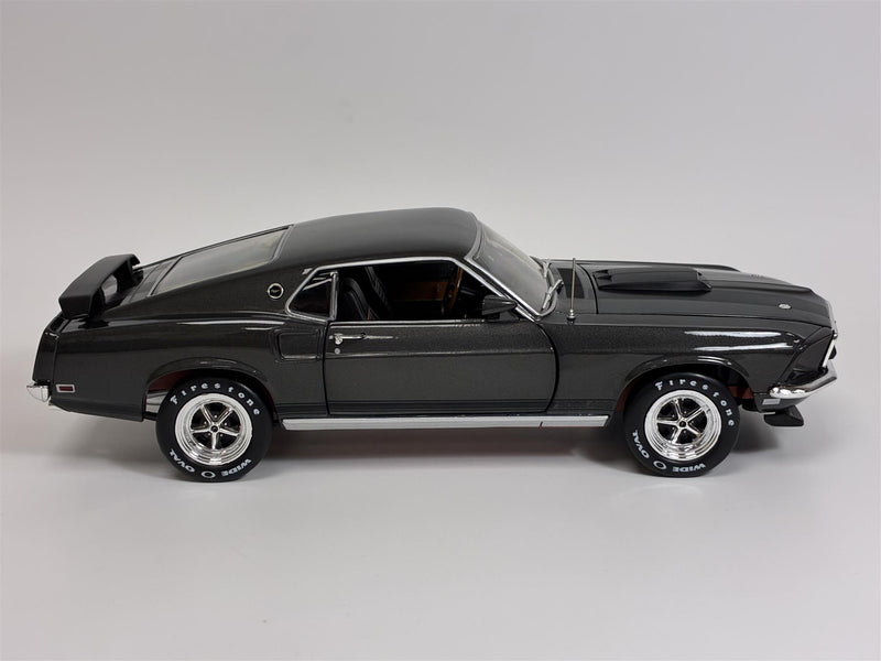 John Wick Ford Mustang 1969 1:18 Scale Auto World AWSS145