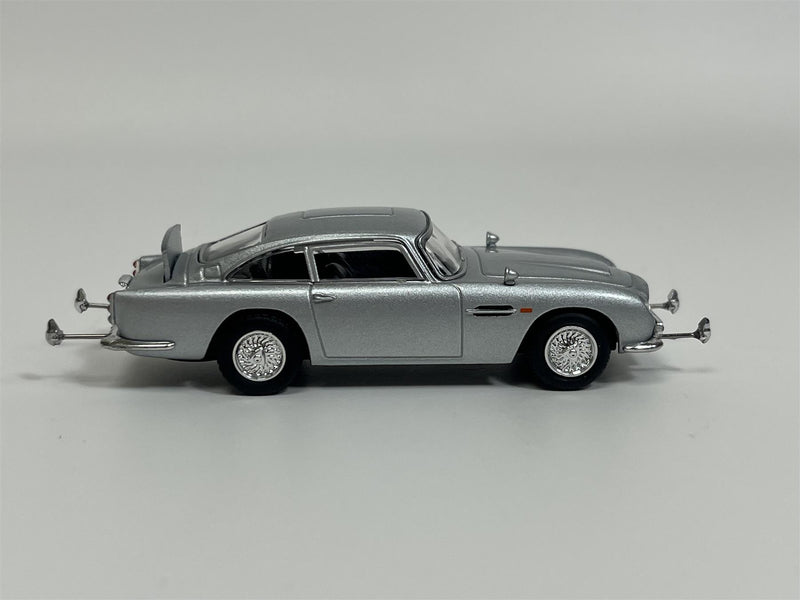 James Bond 007 Goldfinger Aston Martin DB5 French Version 1:64 Mini GT MGT00900-007F