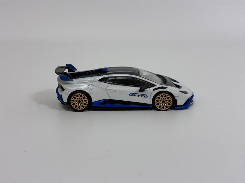 Lamborghini Huracan STO Bianco Asopo RHD 1:64 Scale Mini GT MGT00788R