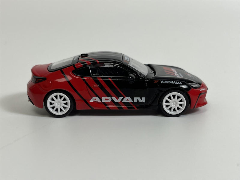 Toyota GR86 Advan 1:64 Scale Pop Race PR640024