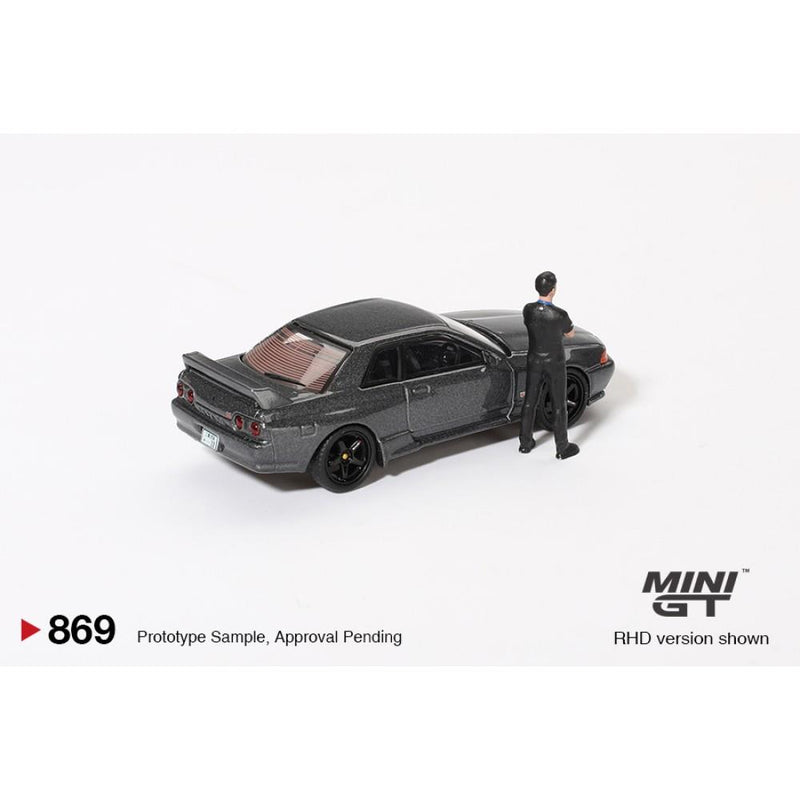 Nissan Skyline GT-R R32 Gunmetal with Matsuda Figure 1:64 Mini GT MGT00869R
