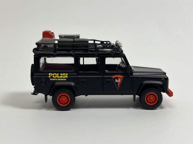 Land Rover Defender 110 Mobile Brigade Corps 1:64 Scale Mini GT MGT00522R