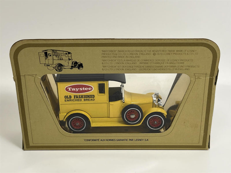 Talbot 1927 Taystee Old Fashioned Enriched Bread Matchbox Y5 S1