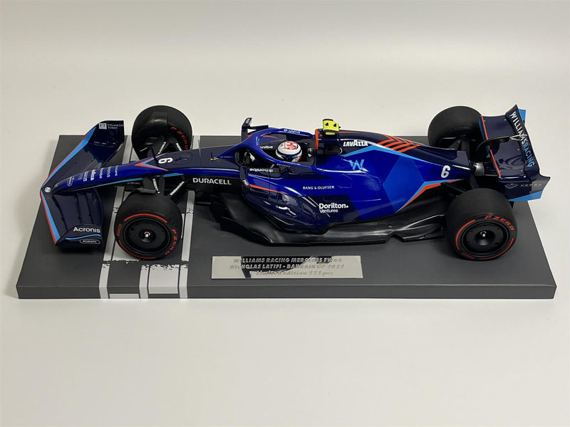 Nicholas Latifi Mercedes FW44 Williams Racing Bahrain GP 2022 1:18 Minichamps 117220106