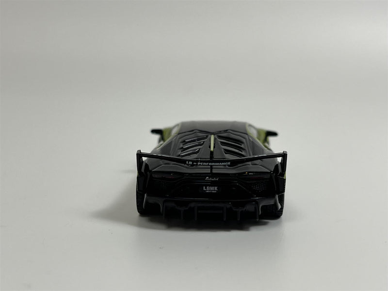 Lamborghini Aventador GT EVO LB Works Lime LHD 1:64 Mini GT MGT00605L