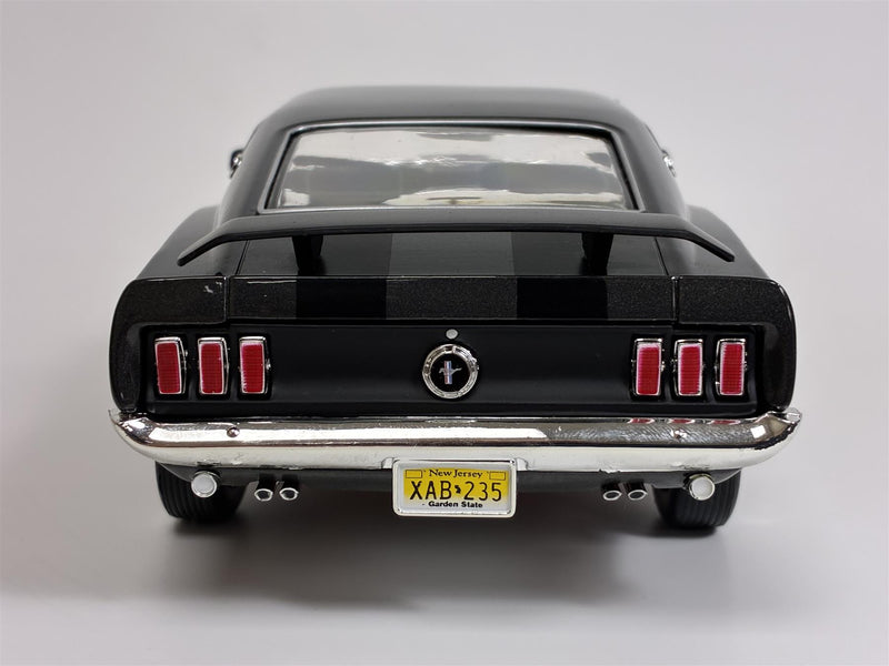 John Wick Ford Mustang 1969 1:18 Scale Auto World AWSS145