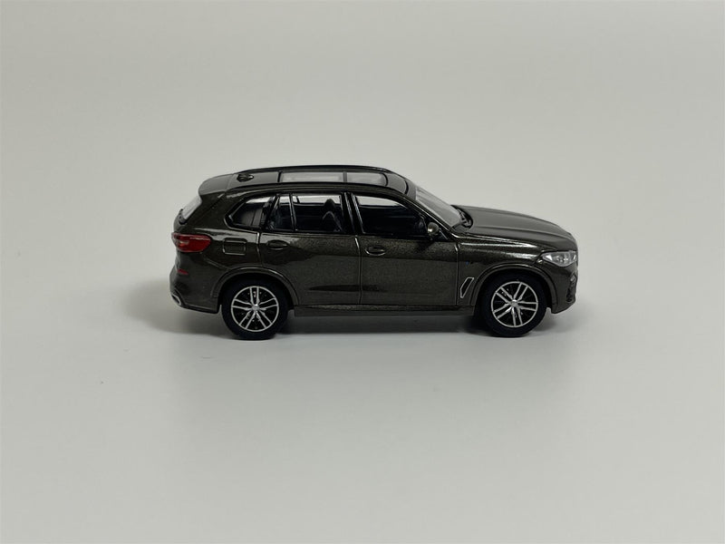 BMW X5 2019 Beige Metallic 1:87 Scale Minichamps 870029200