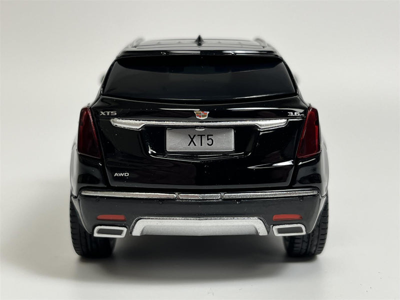 Cadillac XT5 Black LHD 1:32 Scale Tayumo 32185010