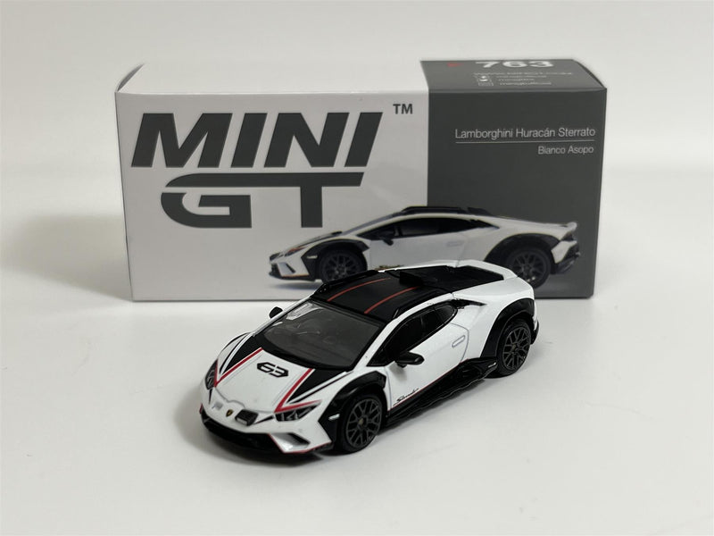 Lamborghini Huracan Sterrato Bianco Asopo RHD 1:64 Scale Mini GT MGT00763R