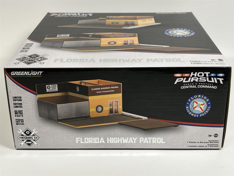 Hot Pursuit Florida Highway Patrol Central Command Diorama 1:64 Scale Greenlight 57091