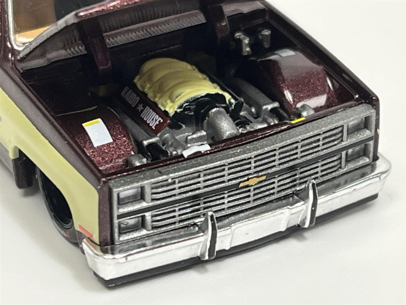 Chevrolet Silverado Kaido House Vintage Spec V1 1:64 Mini GT KHMG145