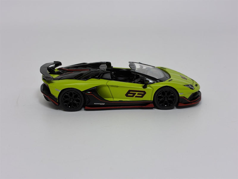 Lamborghini Aventador SVJ 63 Roadster Verde Shock RHD 1:64 Mini GT MGT00887R