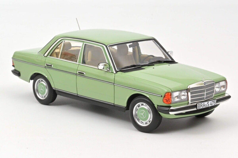 Mercedes Benz 200 Green 1982 1:18 Scale Norev 183796