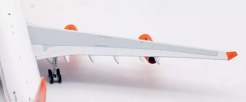 Kam Air Airbus A340-313 YA-KMU With Stand 1:200 Scale Retro Models RM34302