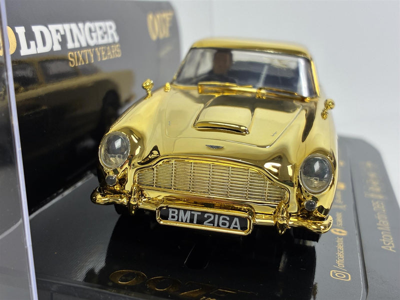 James Bond 007 Aston Martin DB5 Goldfinger 50th Anniversary Gold Edition 1:32 Scalextric C4550A