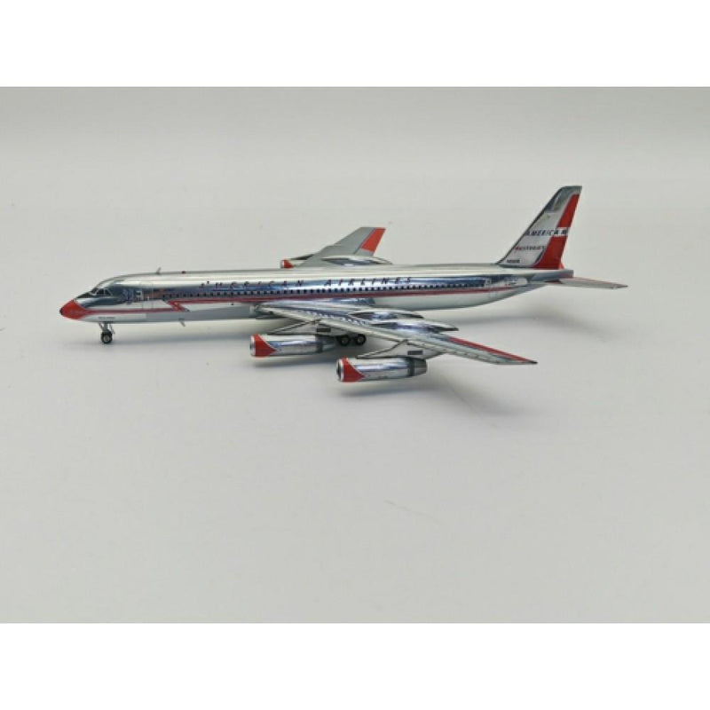N5618 American CV990 With Stand 1:200 Scale IF990AA0423P