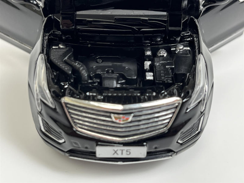 Cadillac XT5 Black LHD 1:32 Scale Tayumo 32185010