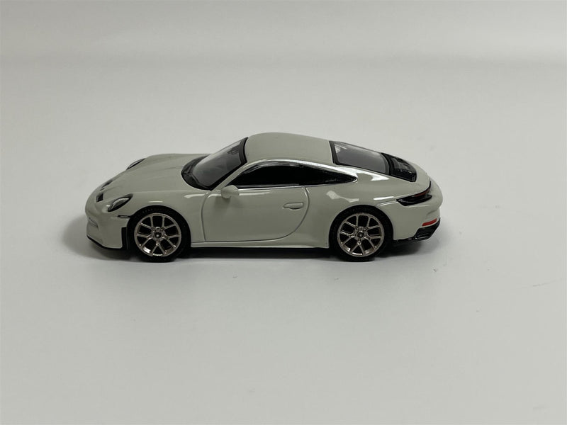 Porsche 911 GT3 Touring Crayon White RHD 1:64 Mini GT MGT00675R