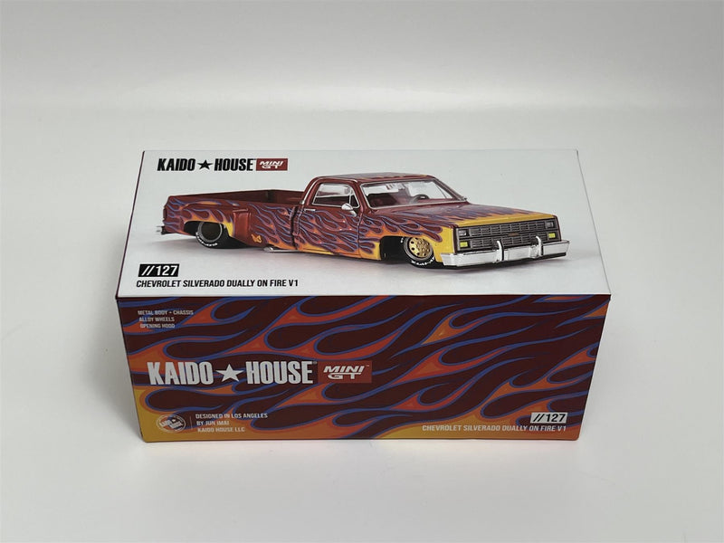 Chevrolet Silverado Dually On Fire V1 1:64 Kaido House Mini GT KHMG127