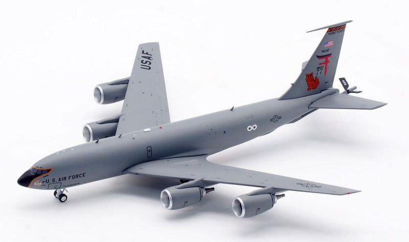 59-1510 KC-135 Kadena USAF With Stand 1:200 Scale Inflight200 IF135USA510R