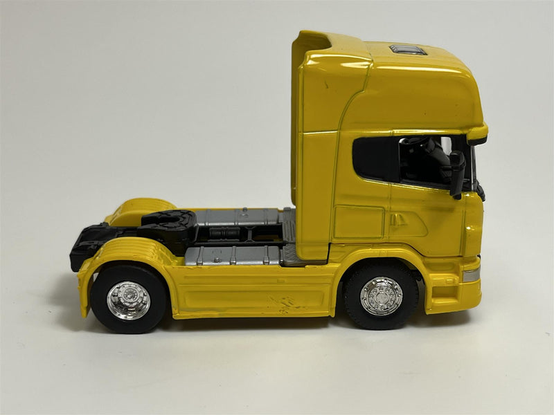 Scania V8 R730 Yellow 1:64 Scale Welly Transporter 68020S