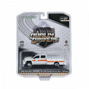 2016 Chevrolet Silverado 3500 HD Dually Service Bed Caltrans 1:64 Greenlight 46150C