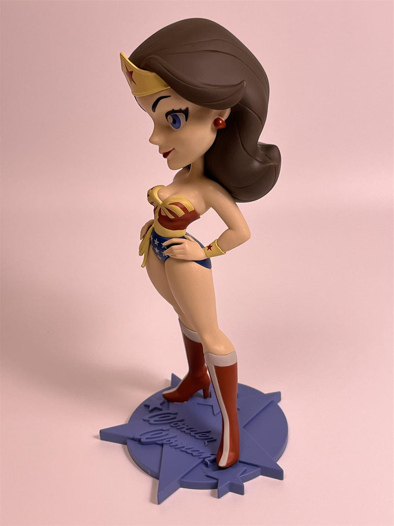 Lynda Carter Wonder Woman Cryptozoic DC Figure 200016598